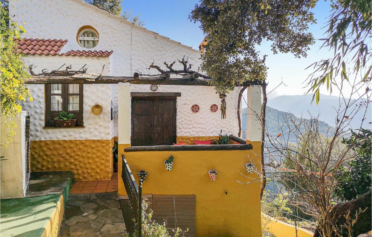 Amazing Cottage In Algatocin With Kitchen Exterior photo